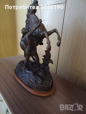 Кон на Марли, снимка 2 - Статуетки - 52585526