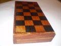 Стара дървена дъска -кутия за игра на шах, снимка 6