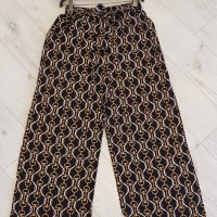 Дамски панталон, снимка 1 - Къси панталони и бермуди - 36807617