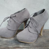 Дамски обувки на платформа и ток, снимка 2 - Дамски обувки на ток - 32552704