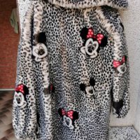 ОРИГИНАЛНО палто марка Disney, снимка 4 - Палта, манта - 34990680