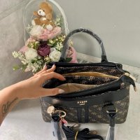 Чанта Guess  код SG450, снимка 2 - Чанти - 36441114