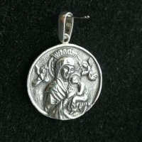 Нов сребърен медальон Св. Богородица диаметър 2,5см, снимка 1 - Колиета, медальони, синджири - 28499394
