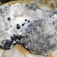 Голям къс руда кварц, пирит, галенит с тегло от 5.300kg. , снимка 9 - Колекции - 37066379