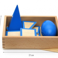 Сини геометрични тела Монтесори в кутия с поставки и знаци , снимка 5 - Образователни игри - 36478729