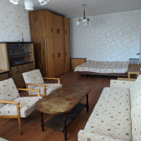 Мебели два дивана, спалня с ракла, гардероб, два скрина. два фотьойла, маса, снимка 9 - Дивани и мека мебел - 44881097