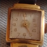 Стар механичен часовник Luch USSR с позлатена рамка за КОЛЕКЦИЯ 43077, снимка 2 - Други ценни предмети - 43905561