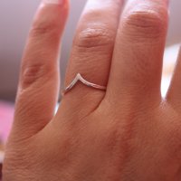Нежно сребърно пръстенче R058, снимка 6 - Пръстени - 28854324