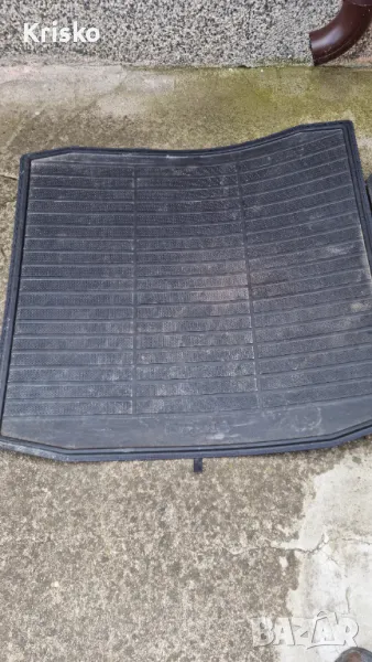 Стелка за багажника за Шкода Рапид, снимка 1