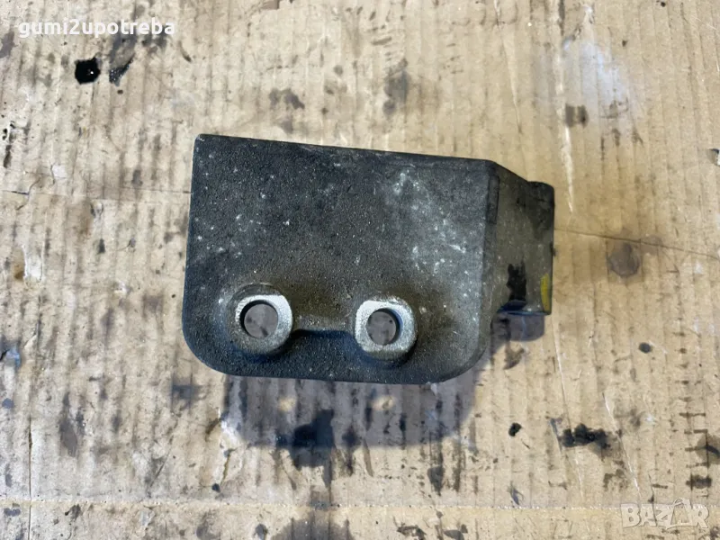 Скоба Опора Двигател A1132230038 Mercedes W211 E class Tmodel 4matic 320CDI, снимка 1