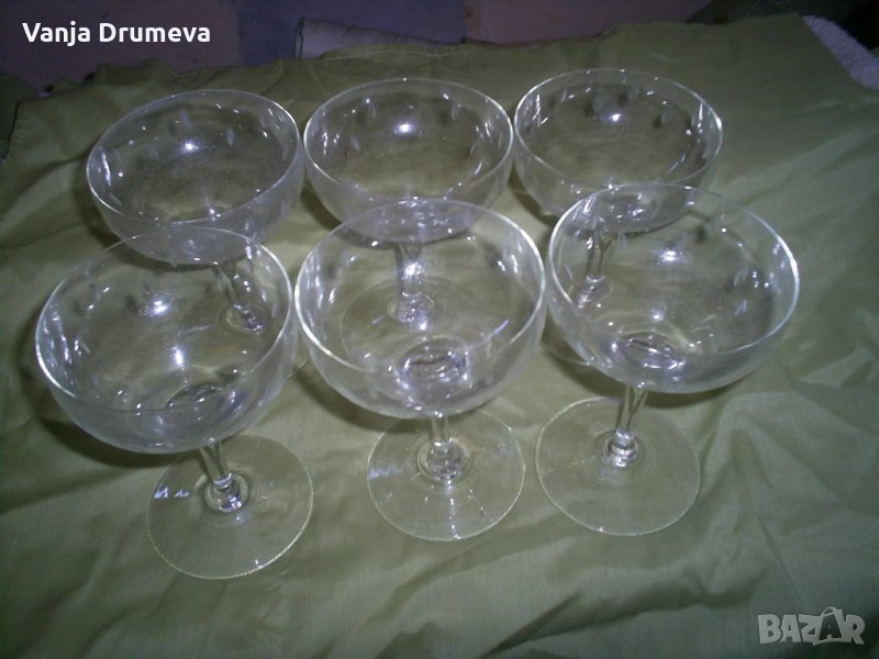стъклен сервиз за коктейли или шампанско винтидж стил -неизползван подходящ за предстоящите празници, снимка 1