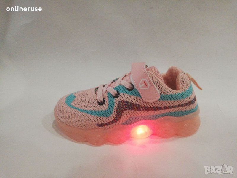 Детски маратонки светещи , снимка 1