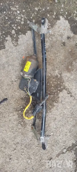 Ел. мотор чистачки Hyundai Santa Fe I , снимка 1