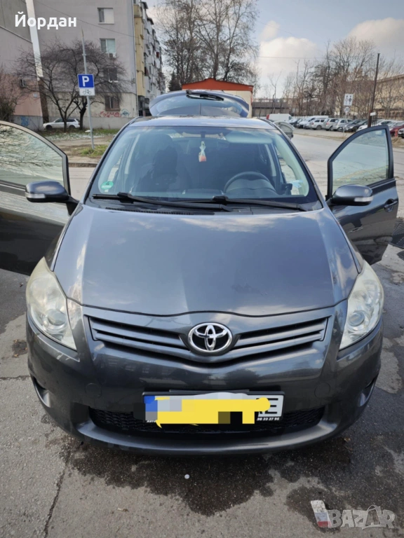 Toyota Auris Facelift - 2011г. - 6 скорости - Изключително запазена!, снимка 1