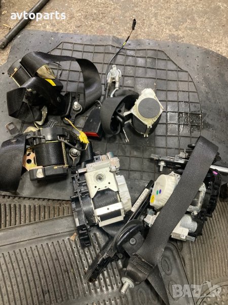 Mercedes w221 face Предпазни Колани, снимка 1