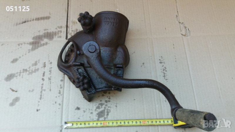 отлична машинка за мелене на царевица , снимка 1