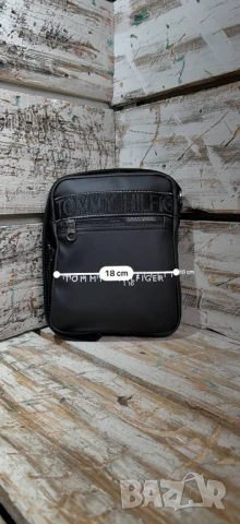 мъжки чанти hugo boss prada calvin klein emporio armani tommy hilfiger lacoste , снимка 4 - Чанти - 51175649