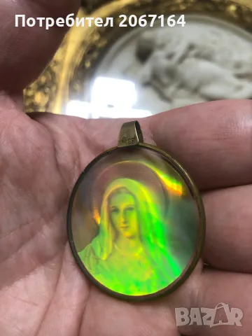 Винтидж холографска стъклена висулка, снимка 4 - Колиета, медальони, синджири - 48655647