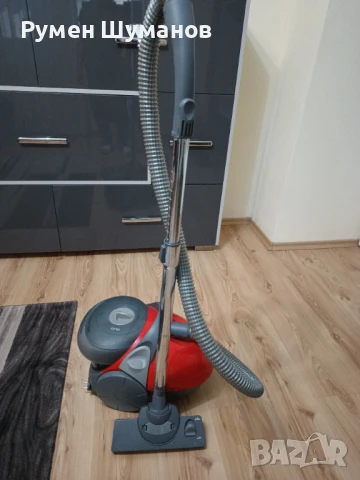 Прахосмукачка с воден филтър Зелмер, използвана, снимка 1