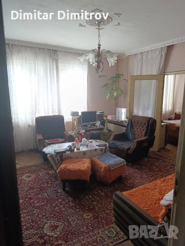 Продавам многостаен апартамент в центъра на град Търговище , снимка 15 - Апартаменти - 51791572