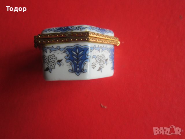 Страхотна порцеланова кутийка за хапчета бижута , снимка 2 - Колекции - 38063548