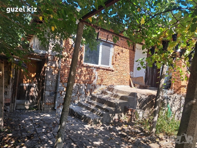 Къща в село Езерово