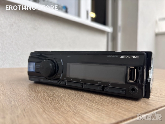 Аудио плеър за кола Alpine ute-80b, снимка 2 - Аксесоари и консумативи - 52073103