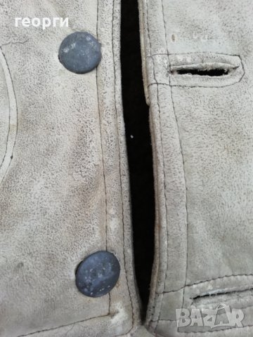 Старо военно елече от агнешка кожа, снимка 2 - Антикварни и старинни предмети - 43674505