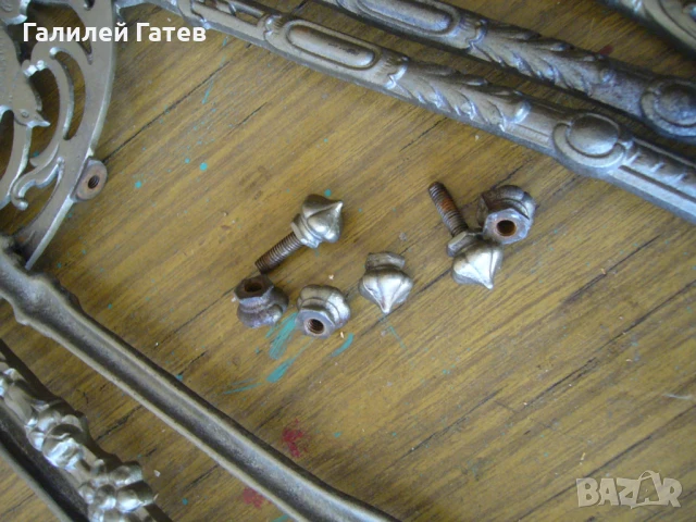 Старинен Метален Цветарник - Чугунен, снимка 8 - Антикварни и старинни предмети - 50509315