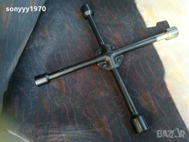 ключ за гуми кръстачка-черен 2104211045, снимка 2 - Аксесоари и консумативи - 32628259