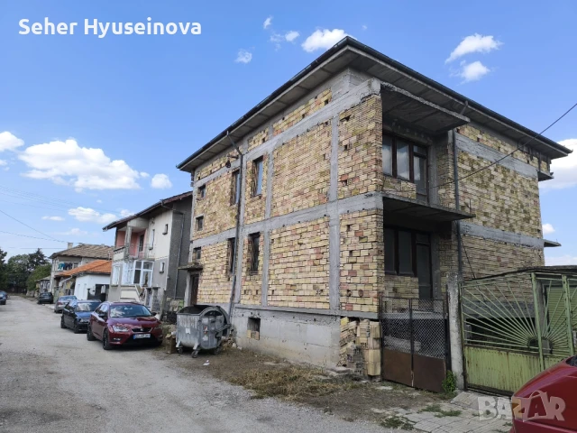 Продавам многофамилна къща в гр.Попово, снимка 8 - Къщи - 50596038