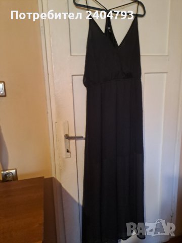 Дълга рокля, черна коприна, с презрамки...
