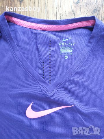 Nike - страхотна дамска блуза КАТО НОВА