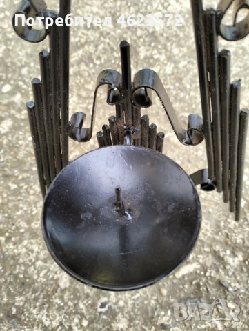 Стенен железен свещник, снимка 2 - Антикварни и старинни предмети - 52662079