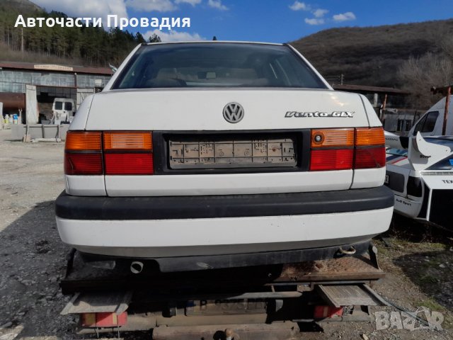 Фолксваген Венто 1,8 mi, 94 г на части, снимка 7 - Автомобили и джипове - 40092419