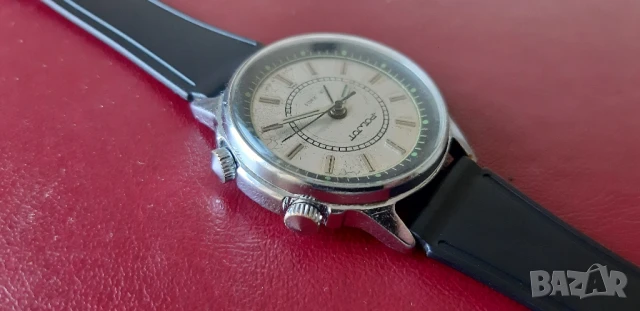 Руски механичен часовник Полет звънче , снимка 4 - Антикварни и старинни предмети - 50370053