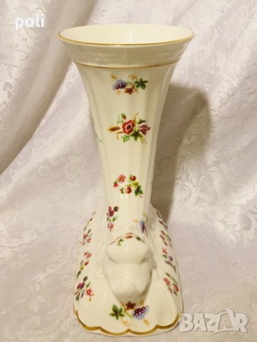 порцеланова ваза ритон , снимка 4 - Вази - 43233278