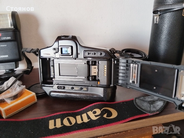 Canon T90 Japan, снимка 9 - Фотоапарати - 47840968