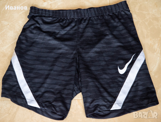 Къси гащета Nike - L, снимка 1 - Спортни дрехи, екипи - 44922680