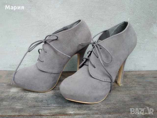 Дамски обувки на платформа и ток