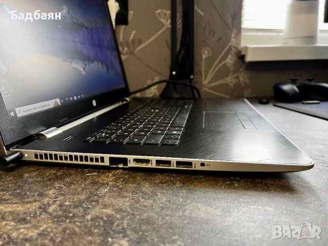 Цял или на части / Лаптоп HP 17 / 8GB DDR4 / 4-Ядрен / 1TB, снимка 2 - Лаптопи за дома - 39441304