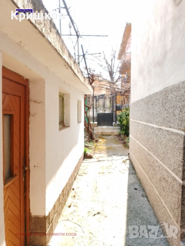 Гараж и 2 открити паркоместа под наем до супермаркет "Фантастико", снимка 3 - Гаражи и паркоместа - 52582295