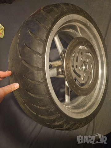 Harley задна джанта 18x8.0, снимка 4 - Мотоциклети и мототехника - 52976200