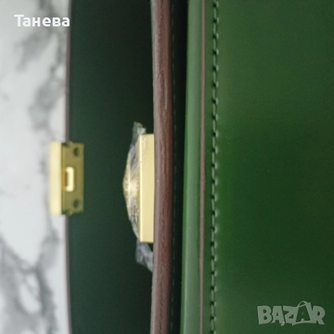 Дамска чанта маслено зелена, снимка 3 - Чанти - 47303524