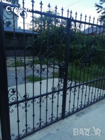 Изработка на порти, парапети, конструкции