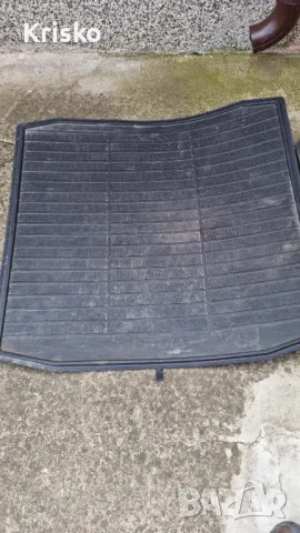 Стелка за багажника за Шкода Рапид