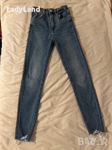 Дънки Stradivarius и блуза , снимка 4 - Дънки - 44050246