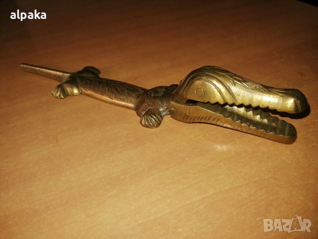 Продавам бронзова гравирана фигурка крокодил, снимка 2 - Колекции - 43853297