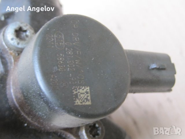Регулатор налягане, комън рейл с OE: 0281002493 Bosch Peugeot CITROEN 2.0 HDI 2.2 HDI  2001-2014г, снимка 2 - Части - 43184540