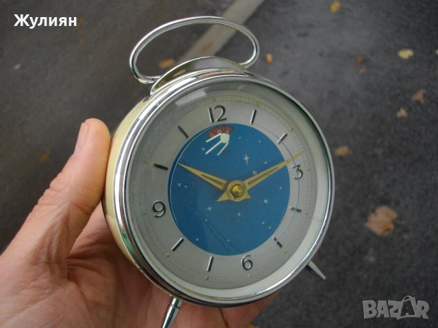 КОЛЕКЦИОНЕРСКИ БУДИЛНИК СПЪТНИК, снимка 2 - Антикварни и старинни предмети - 43141145